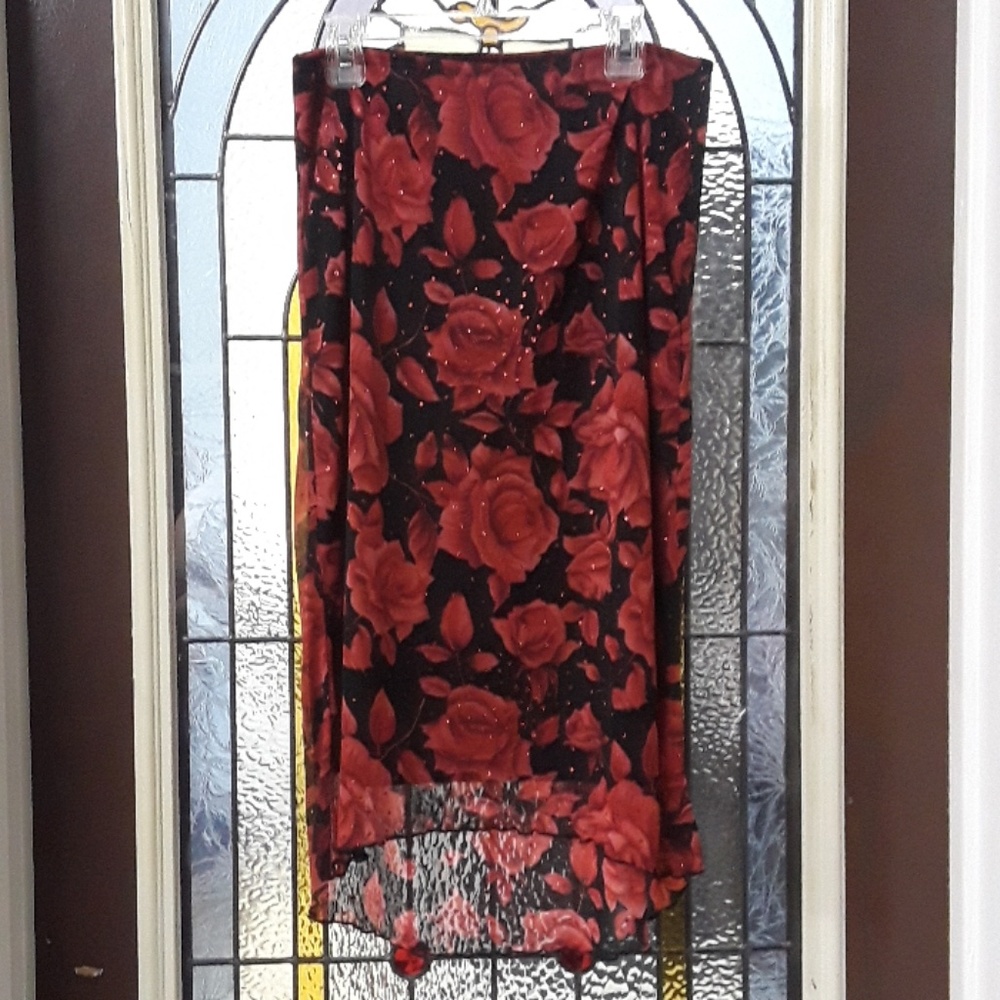 Luna Chix black and rose fluttered girls skirt